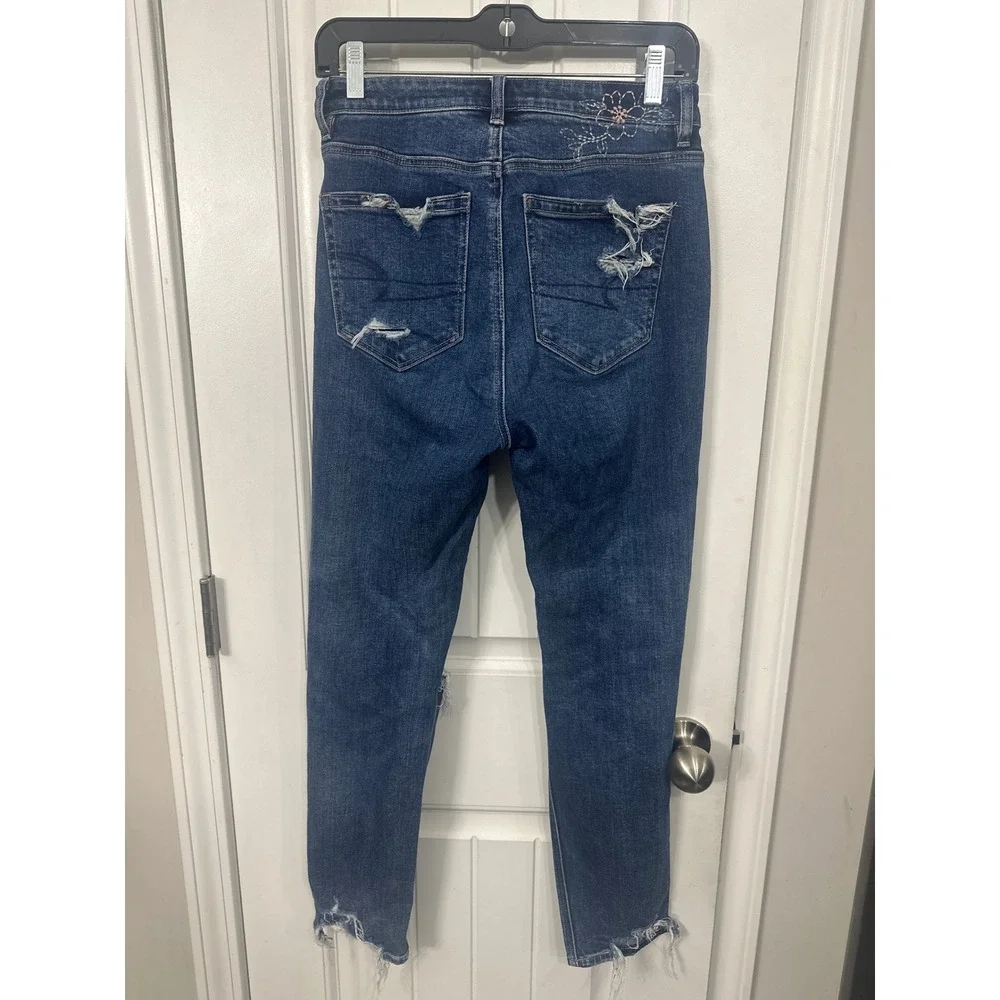 American Eagle Distressed Ripped Mom Jeans Medium Wash Floral Embroidered 2R